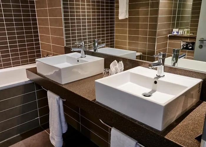 One-Bedroom King Suite