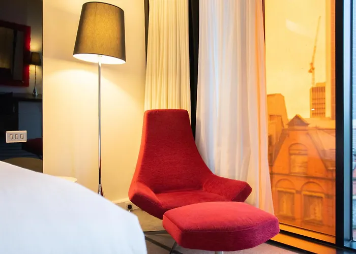 Standard Queen Room